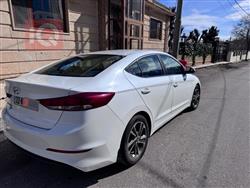 هیۆندای ئەلەنترا